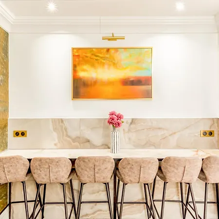 Merveil - Luxury Suite - Louvre - Rousseau-2